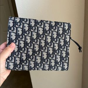 Dior pouch